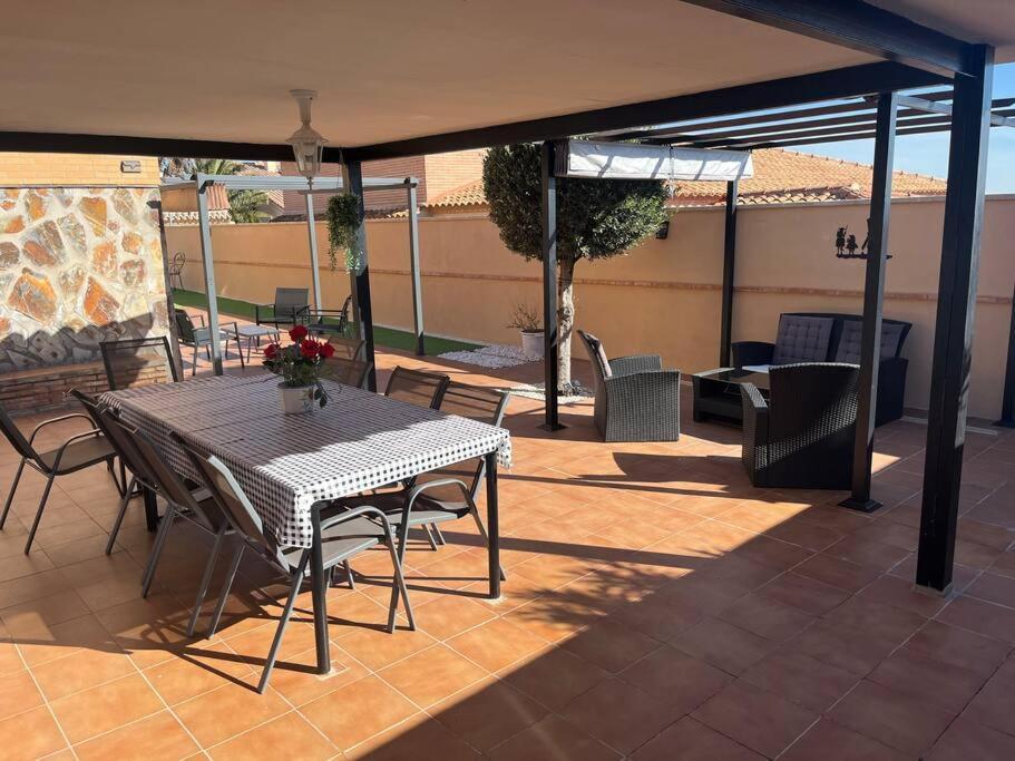 Cobisa Casa Rural Brisa De Toledo מראה חיצוני תמונה